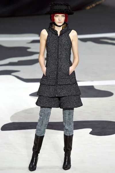 Look 24